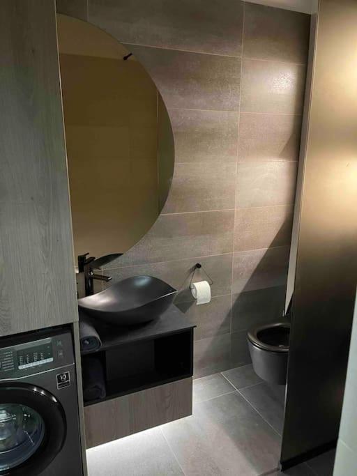 Ath Modern Homes - Luxury Apartment In The City Center Ιάσιο Εξωτερικό φωτογραφία